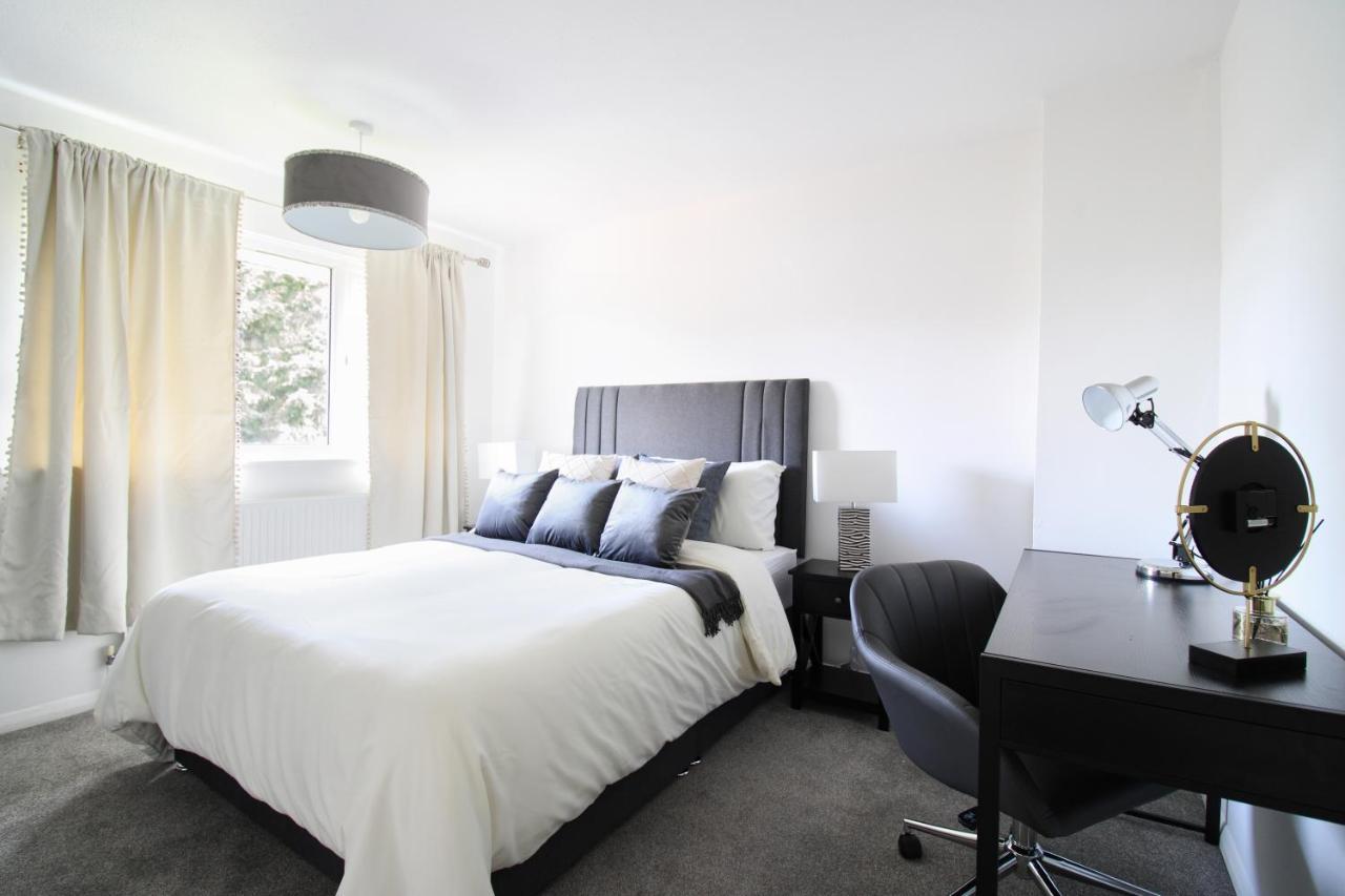 Апартаменты Virexxa Aylesbury Centre Экстерьер фото